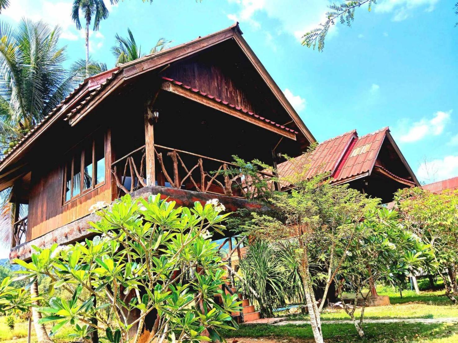 Bamboo House Khao Sok National Park Exterior foto