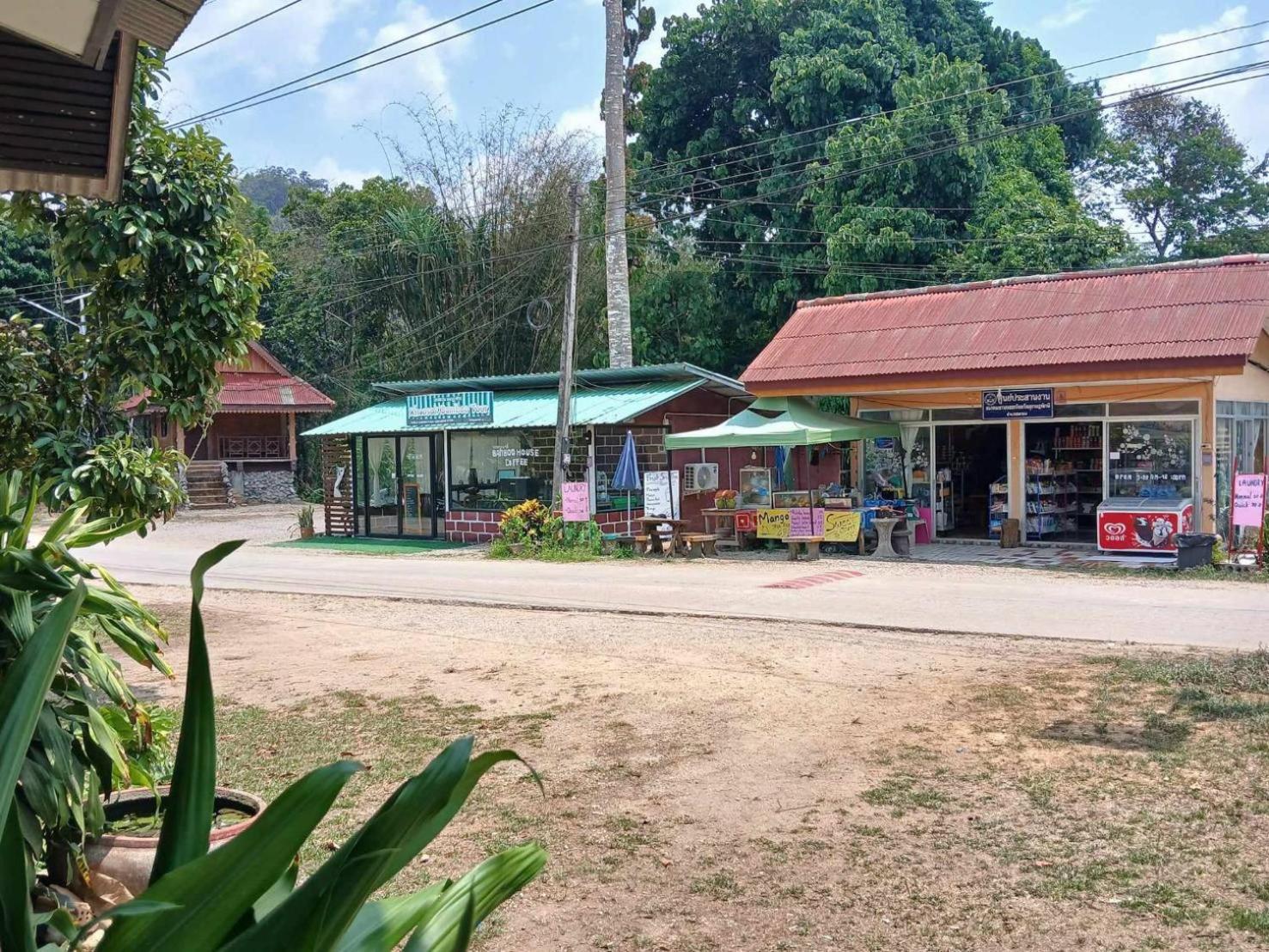 Bamboo House Khao Sok National Park Exterior foto