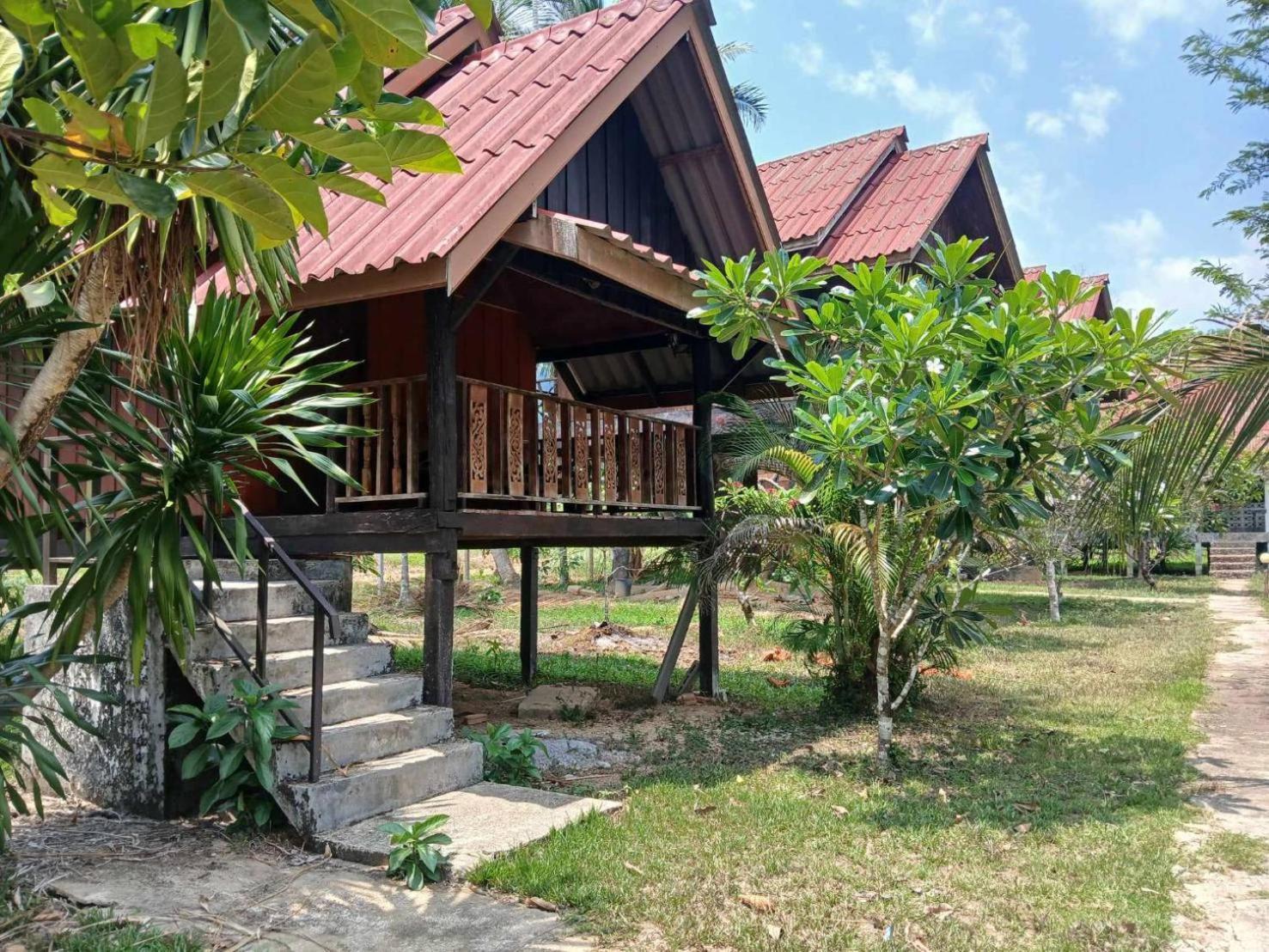 Bamboo House Khao Sok National Park Exterior foto