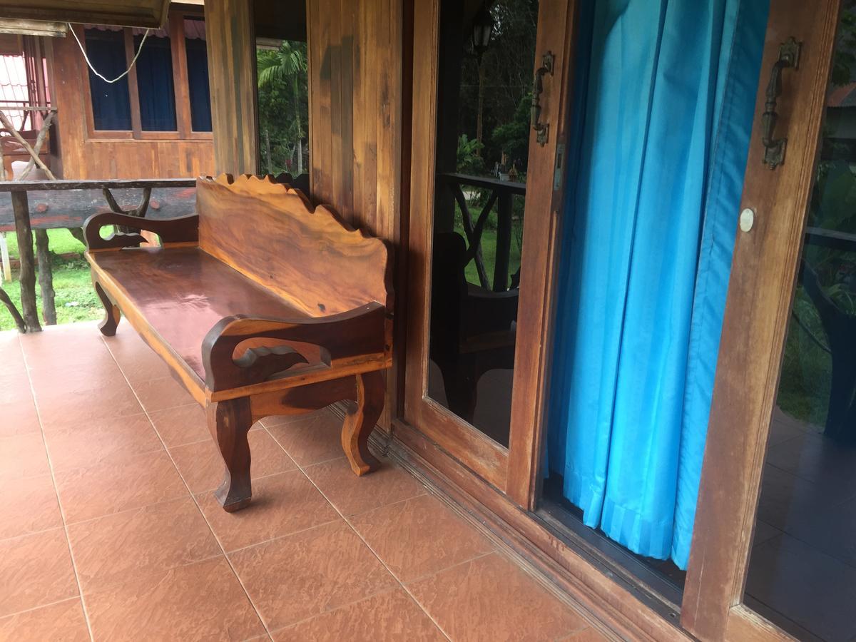 Bamboo House Khao Sok National Park Exterior foto